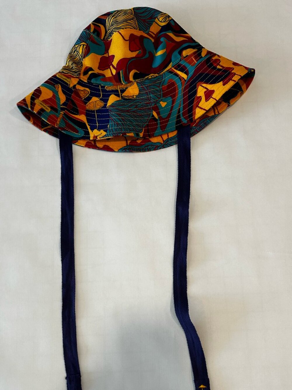 Aqua Benedita Asutoria Bucket Hat
